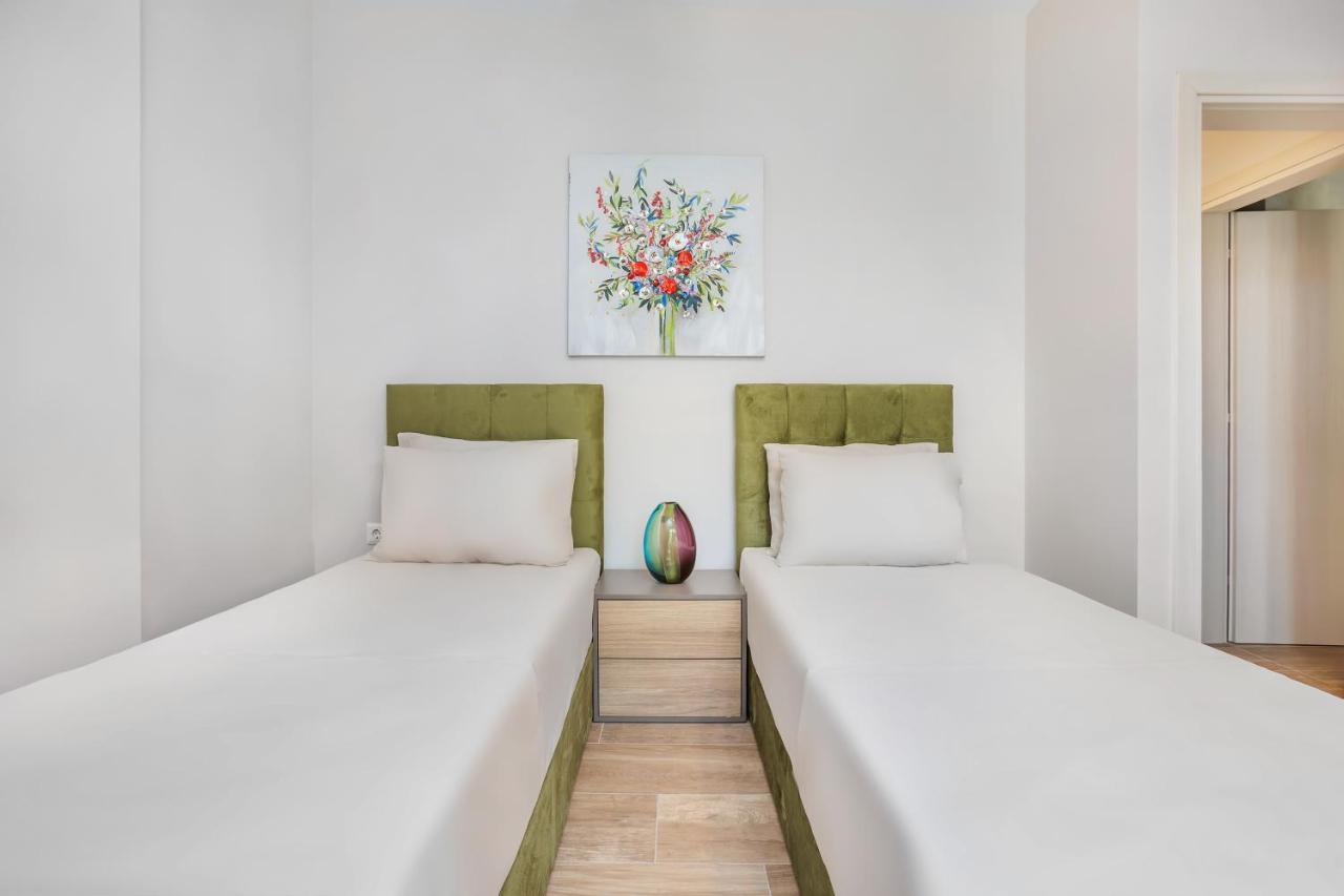 Epta Villas Luxury Redefined 圣帕拉斯凯维 外观 照片