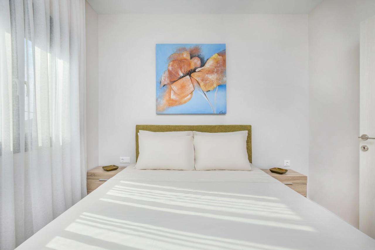 Epta Villas Luxury Redefined 圣帕拉斯凯维 外观 照片