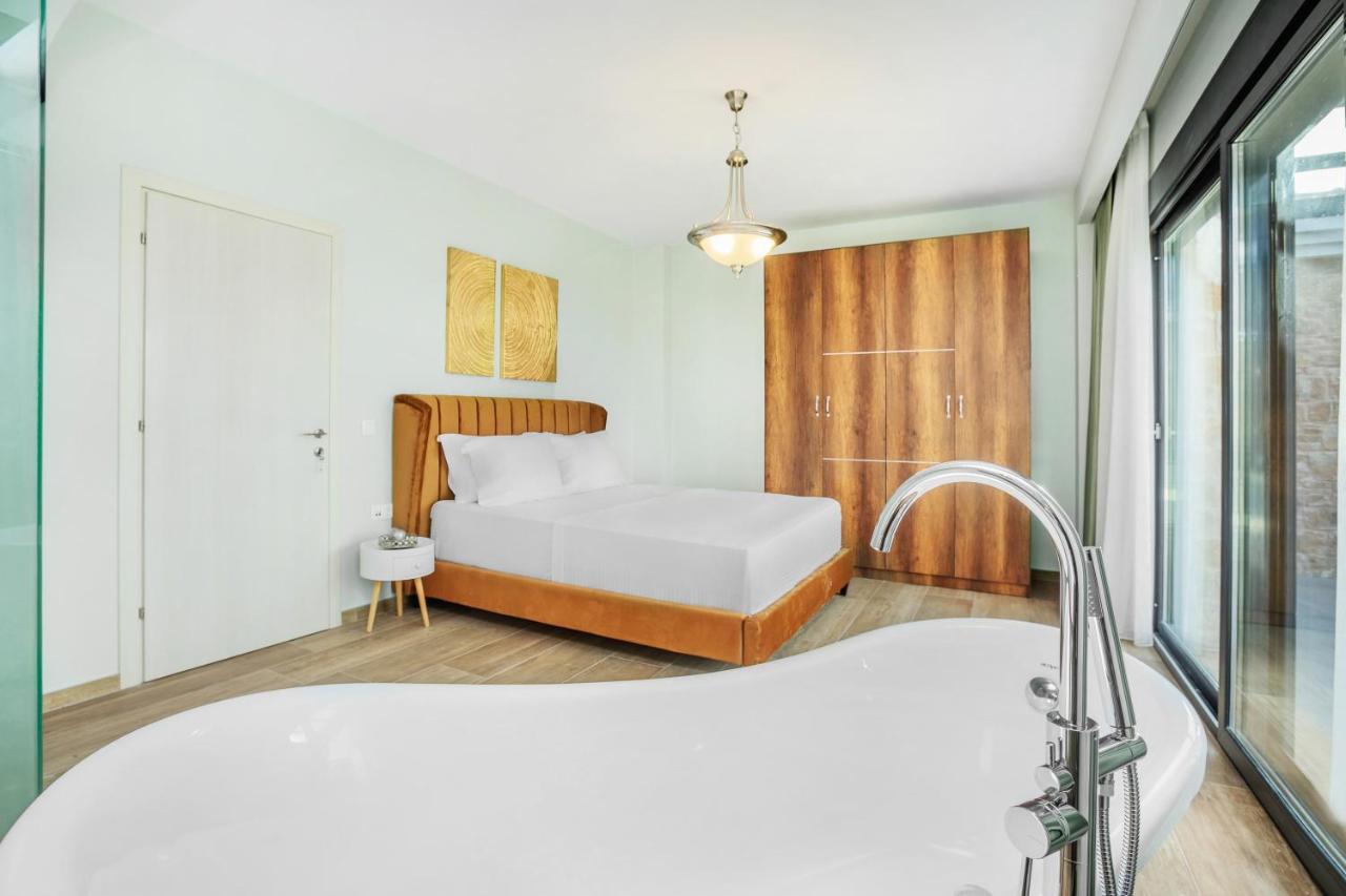 Epta Villas Luxury Redefined 圣帕拉斯凯维 外观 照片