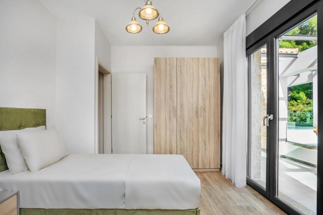 Epta Villas Luxury Redefined 圣帕拉斯凯维 外观 照片